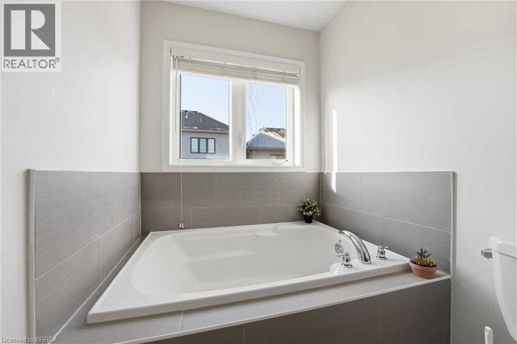 29 Arnold Marshall Boulevard, Caledonia, Ontario  N3W 0B2 - Photo 19 - 40788635