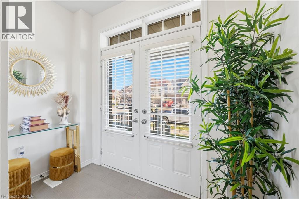 29 Arnold Marshall Boulevard, Caledonia, Ontario  N3W 0B2 - Photo 3 - 40788635