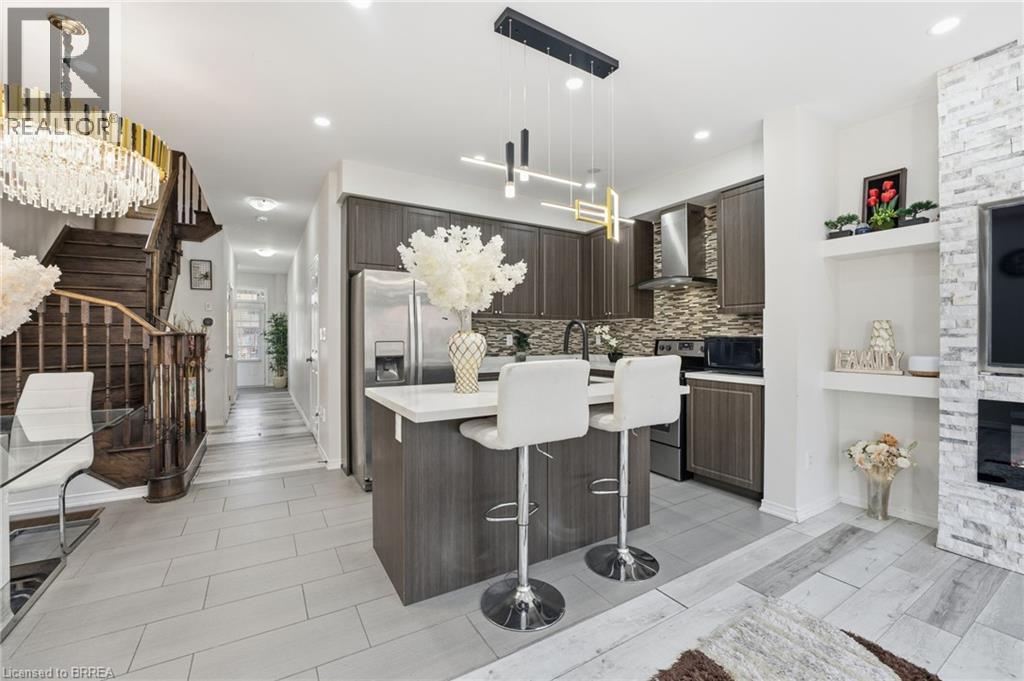 29 Arnold Marshall Boulevard, Caledonia, Ontario  N3W 0B2 - Photo 4 - 40788635