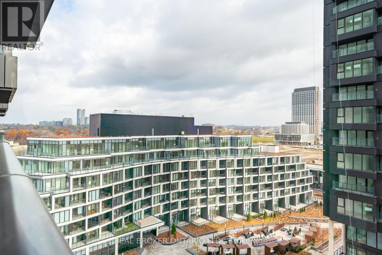 912 - 1 Quarrington Lane, Toronto, Ontario  M3C 0S4 - Photo 27 - C12573134