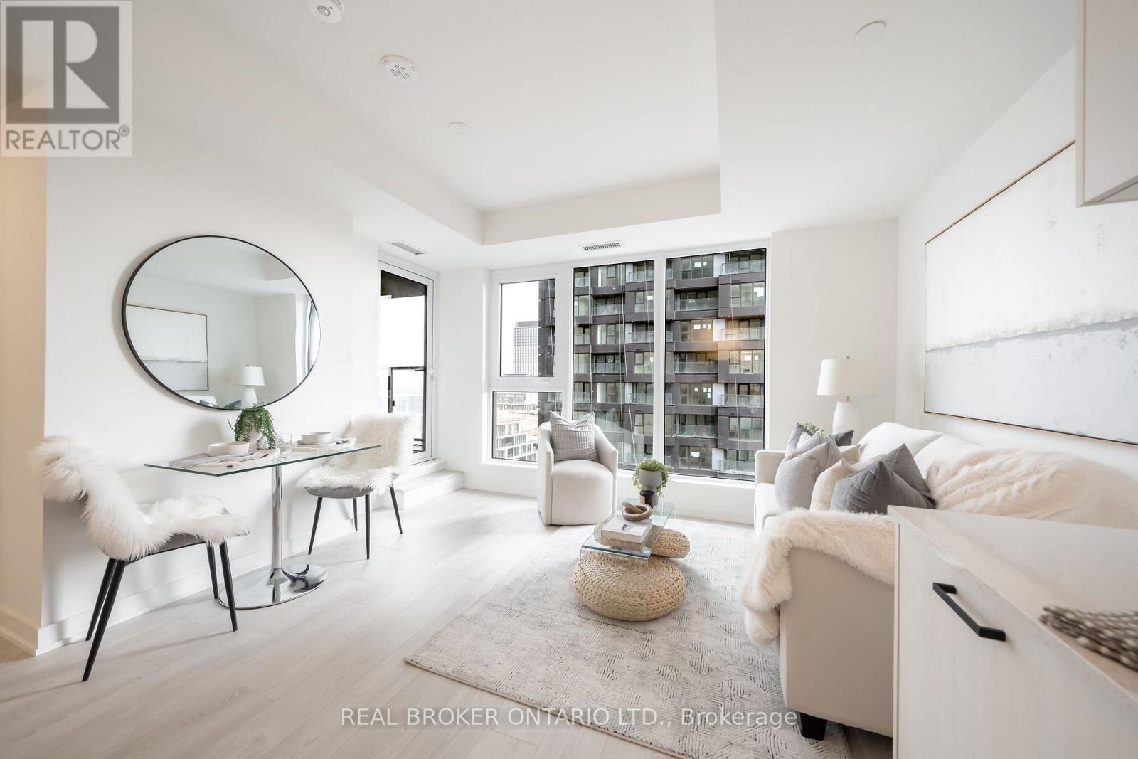 912 - 1 Quarrington Lane, Toronto, Ontario  M3C 0S4 - Photo 4 - C12573134