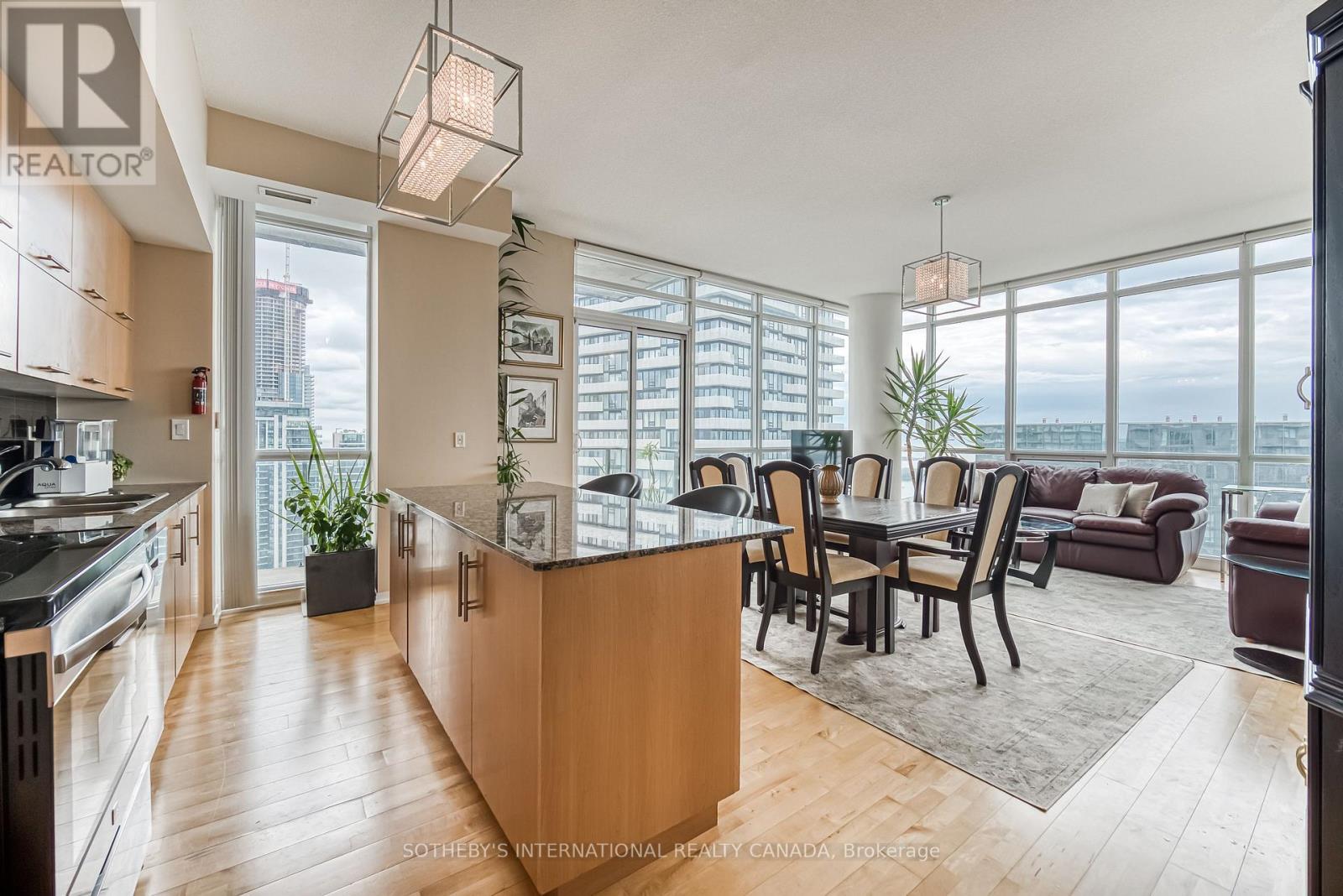 4906 - 55 Bremner Boulevard, Toronto, Ontario  M5J 0A6 - Photo 5 - C12573178