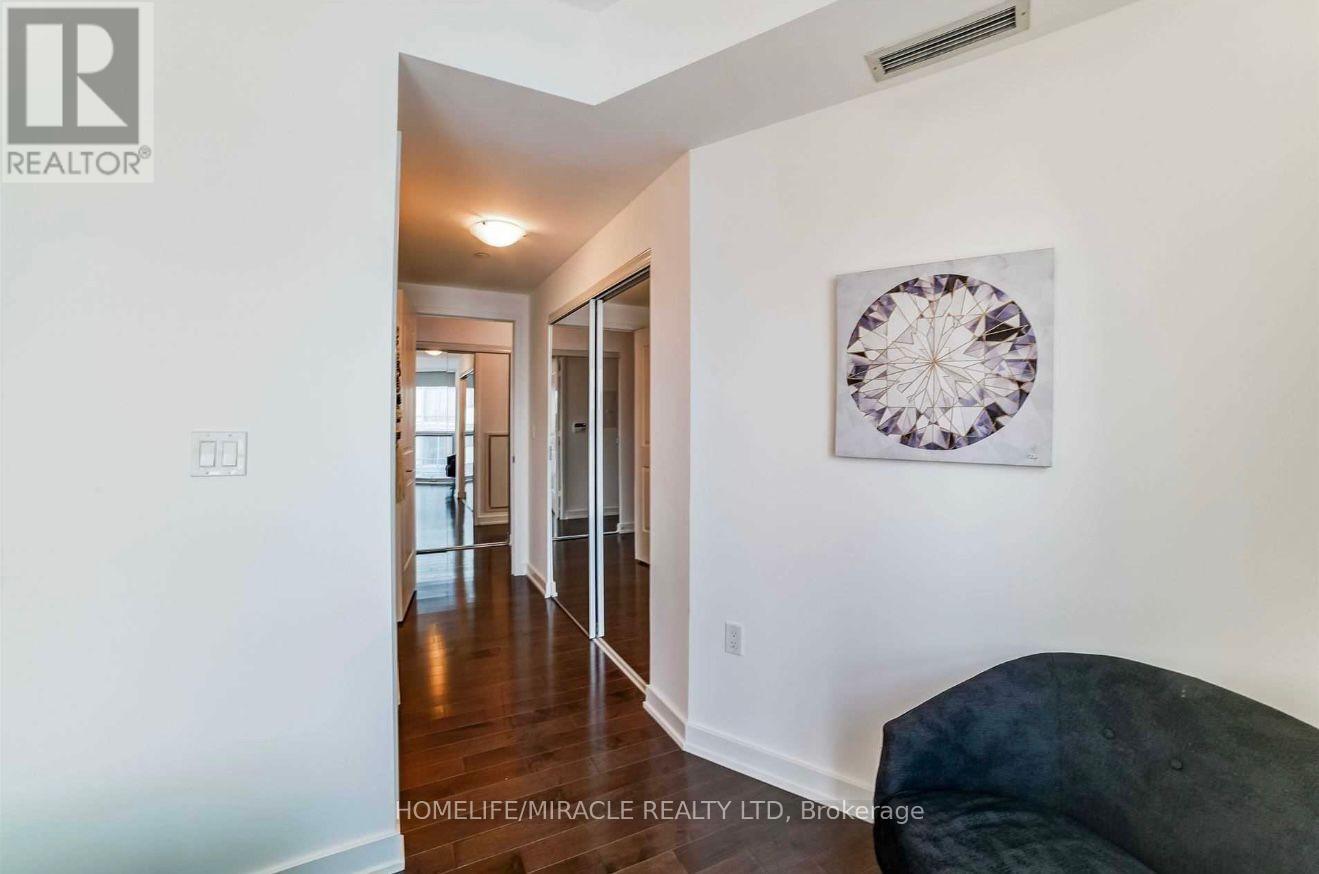 1604 - 1 The Esplanade, Toronto, Ontario  M5E 0A8 - Photo 16 - C12573198