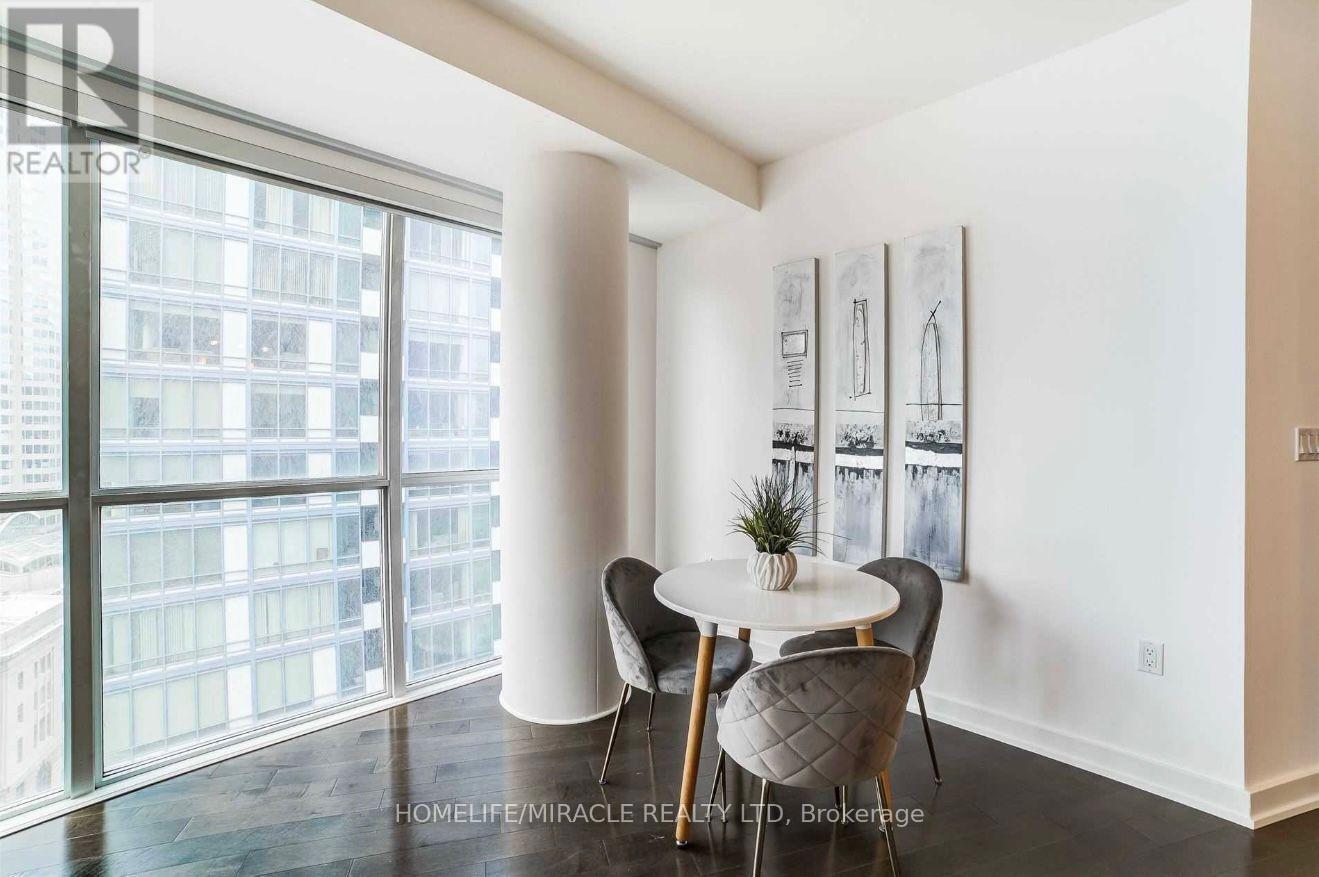 1604 - 1 The Esplanade, Toronto, Ontario  M5E 0A8 - Photo 7 - C12573198