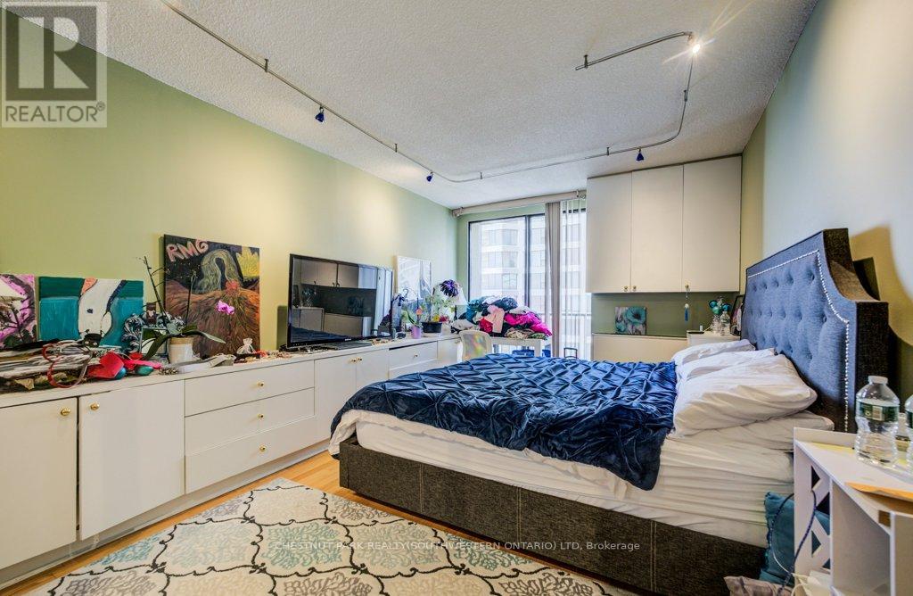 2801 - 33 Harbour Square, Toronto, Ontario  M5J 2G2 - Photo 31 - C12573200