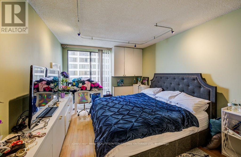 2801 - 33 Harbour Square, Toronto, Ontario  M5J 2G2 - Photo 32 - C12573200