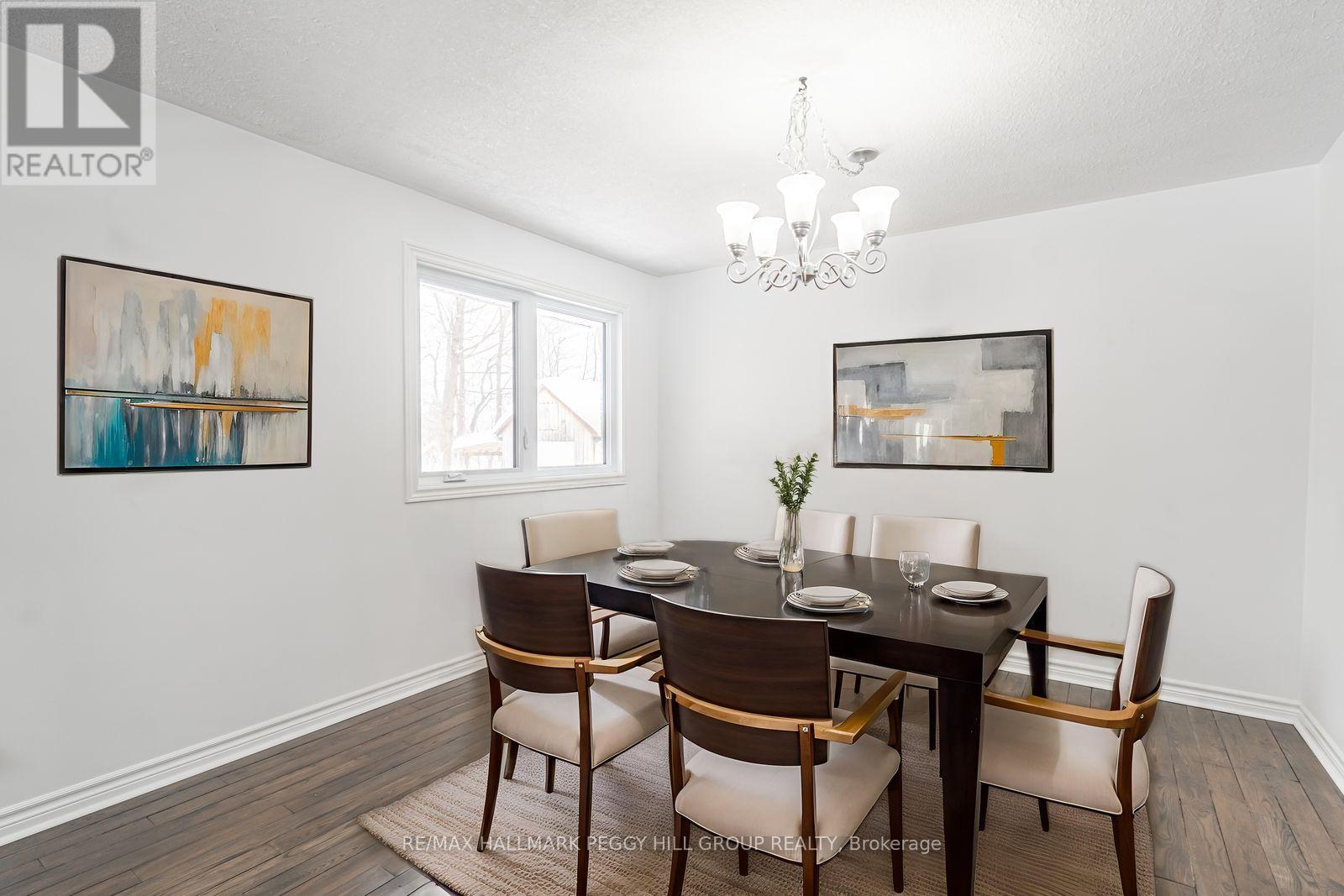 5853 Yonge Street, Innisfil, Ontario  L0L 1K0 - Photo 3 - N12472435