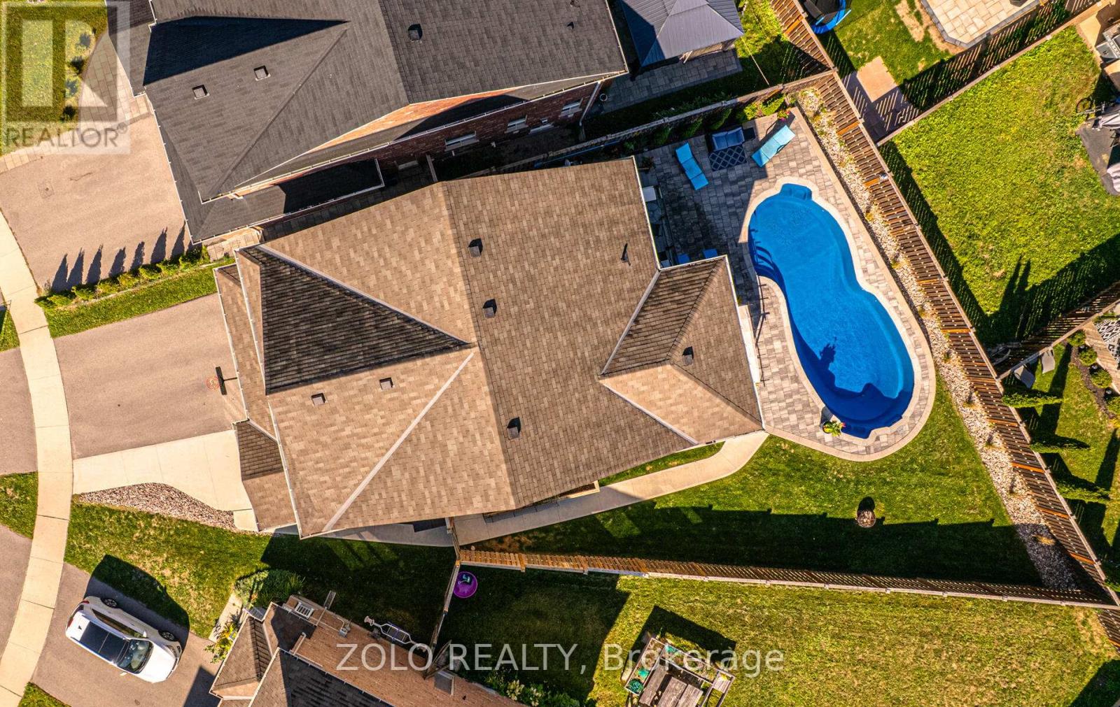 504 Halo Street, Oshawa, Ontario  L1H 7K4 - Photo 3 - E12573206