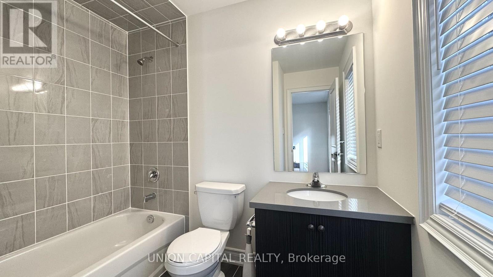 63 Erintol Way, Markham, Ontario  L3S 0E7 - Photo 10 - N12573148