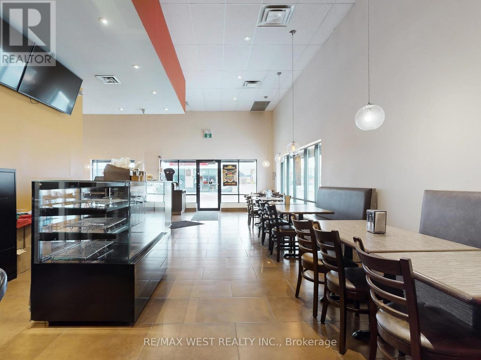 3 - 18279 Yonge Street, East Gwillimbury, Ontario  L9N 0A2 - Photo 10 - N12573164