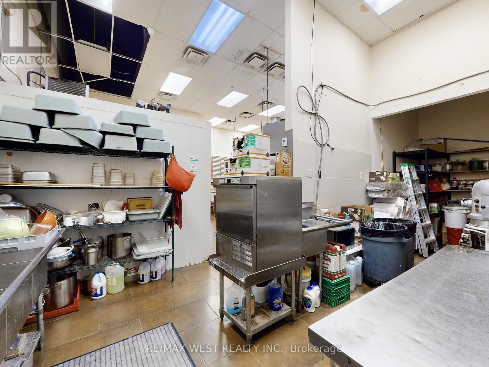 3 - 18279 Yonge Street, East Gwillimbury, Ontario  L9N 0A2 - Photo 20 - N12573164