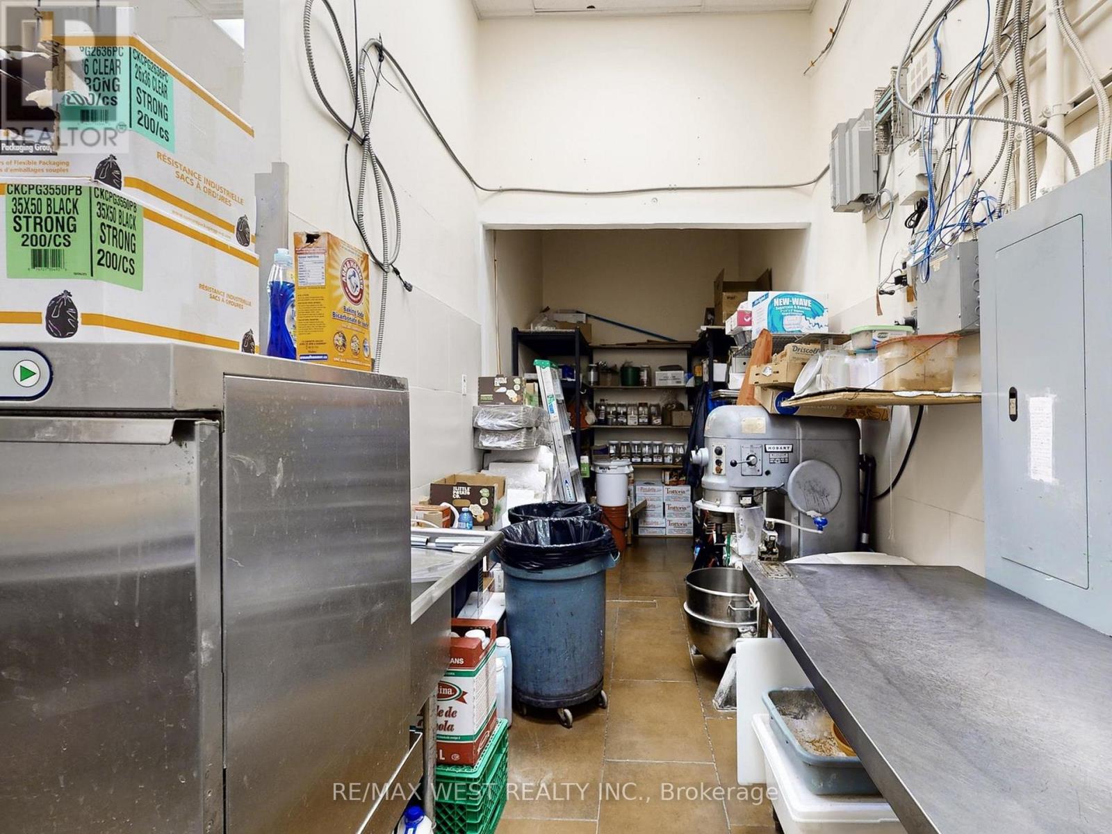 3 - 18279 Yonge Street, East Gwillimbury, Ontario  L9N 0A2 - Photo 21 - N12573164