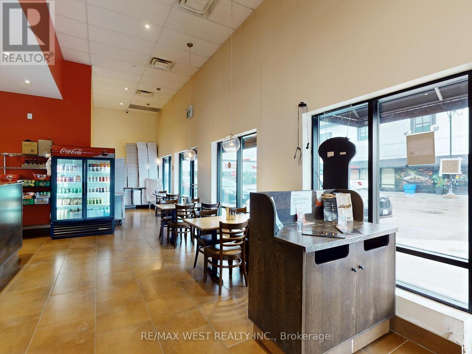 3 - 18279 Yonge Street, East Gwillimbury, Ontario  L9N 0A2 - Photo 5 - N12573164