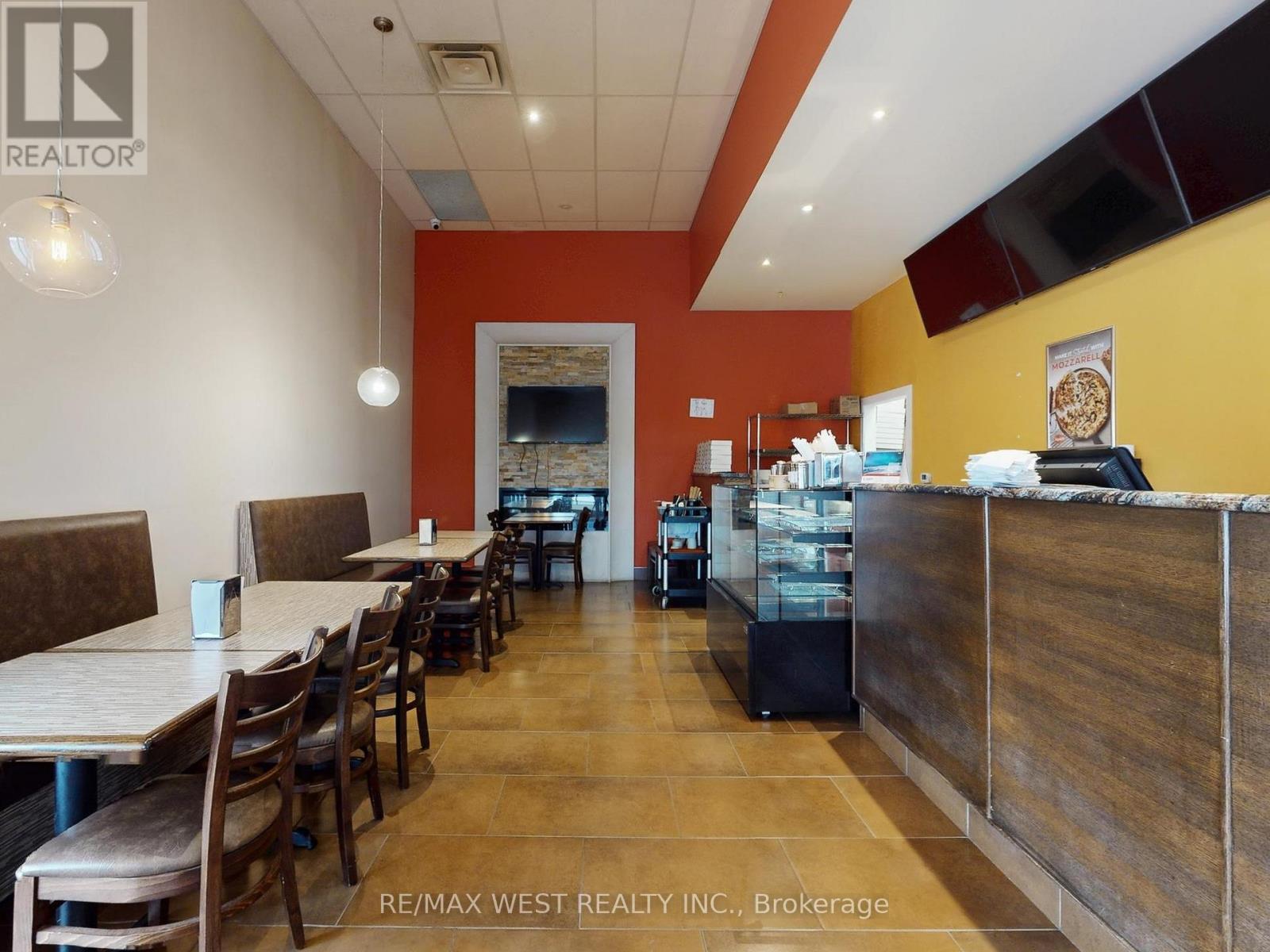 3 - 18279 Yonge Street, East Gwillimbury, Ontario  L9N 0A2 - Photo 9 - N12573164