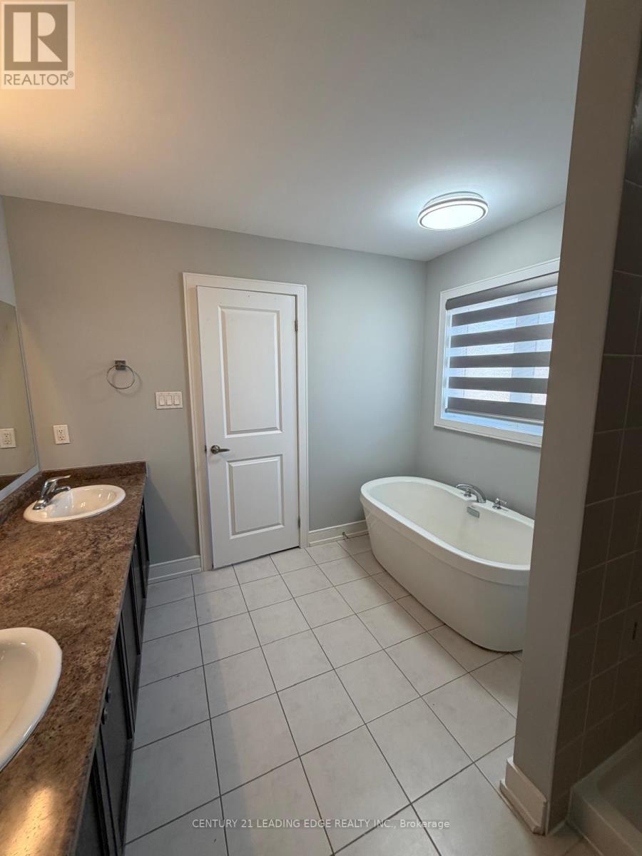 56 Frederick Pearson Street, East Gwillimbury, Ontario  L9N 0R8 - Photo 10 - N12573166