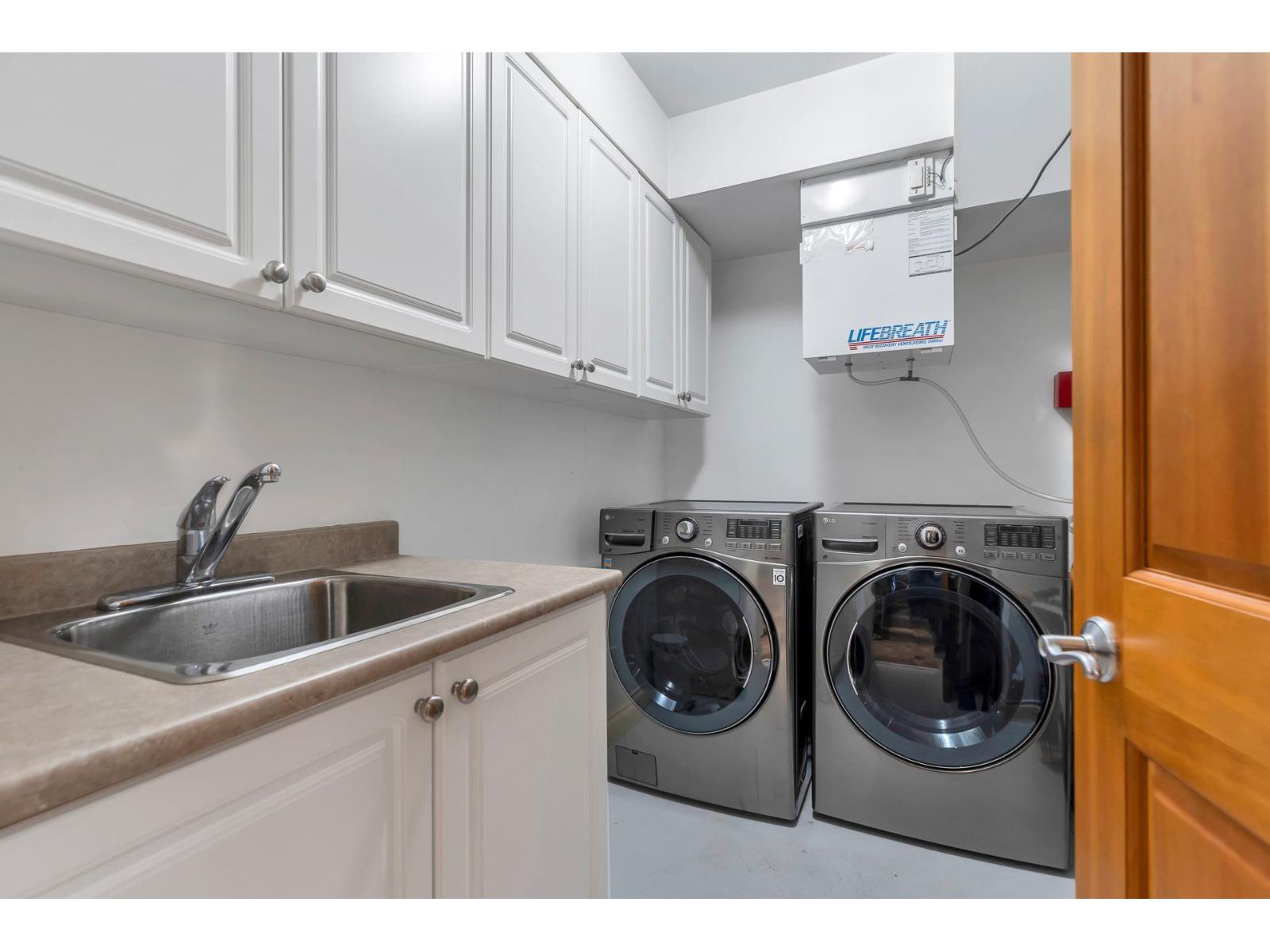 15364 Victoria Avenue Street, White Rock, British Columbia  V4B 1H2 - Photo 27 - R3069673