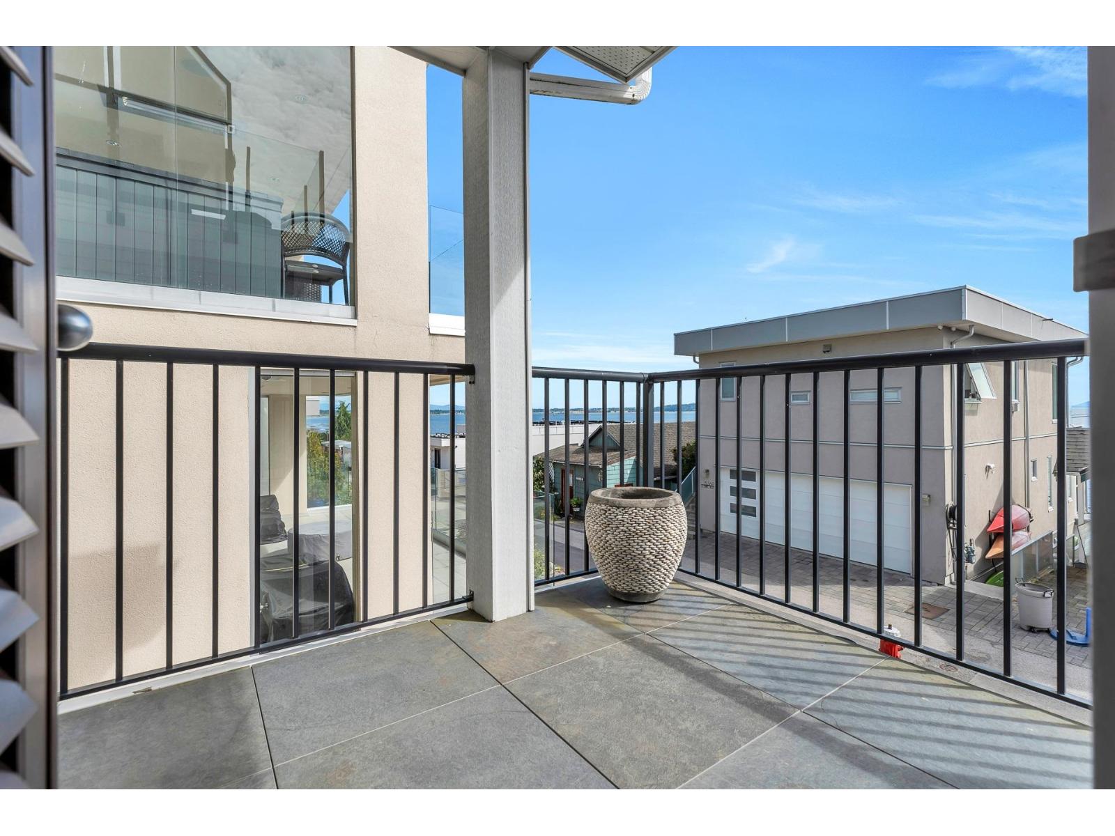 15364 Victoria Avenue Street, White Rock, British Columbia  V4B 1H2 - Photo 22 - R3069673