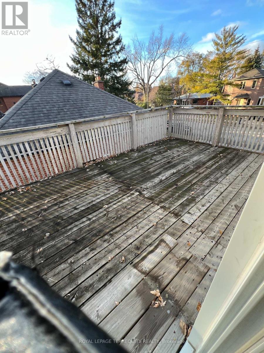 Main - 109 York Downs Drive, Toronto (Clanton Park), Ontario  M3H 2G6 - Photo 19 - C12414388