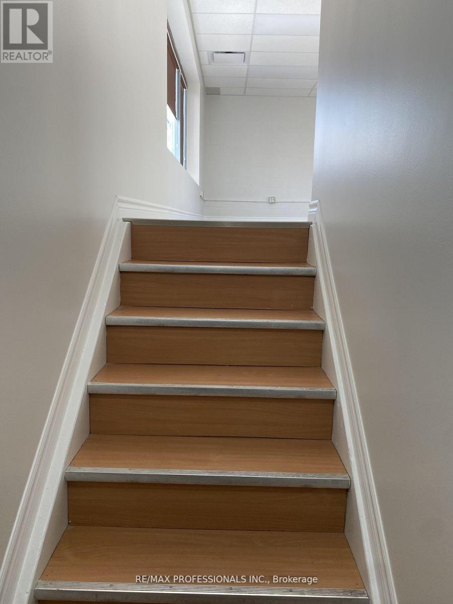 34 - 300 New Toronto Street, Toronto, Ontario  M8Y 3G6 - Photo 4 - W12573142