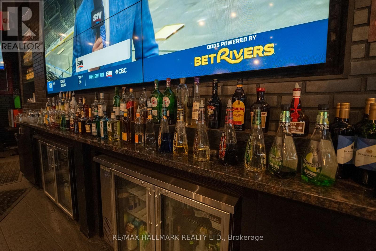 800 Main Street E, Milton, Ontario  L9T 0J4 - Photo 14 - W12573162