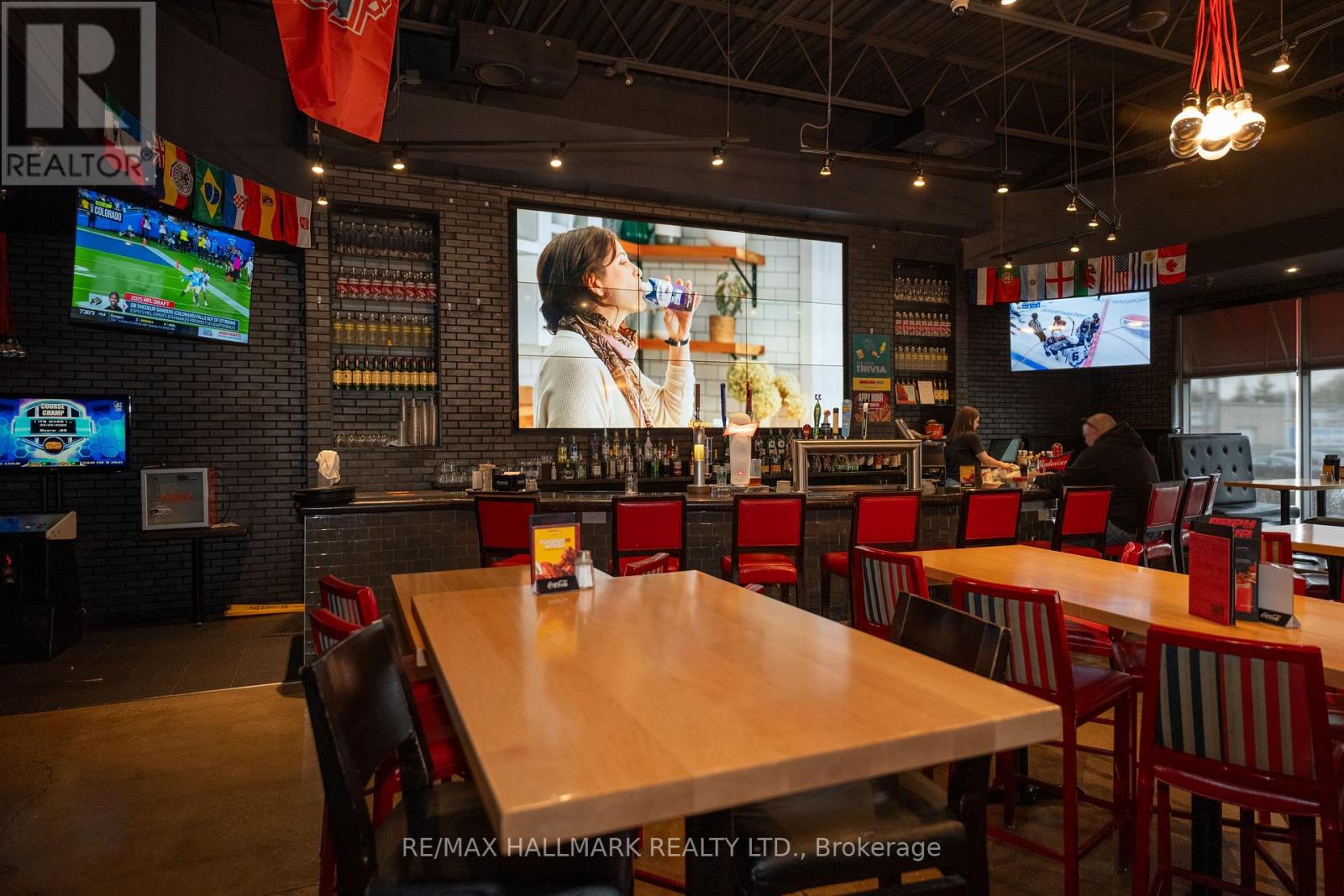 800 Main Street E, Milton, Ontario  L9T 0J4 - Photo 4 - W12573162