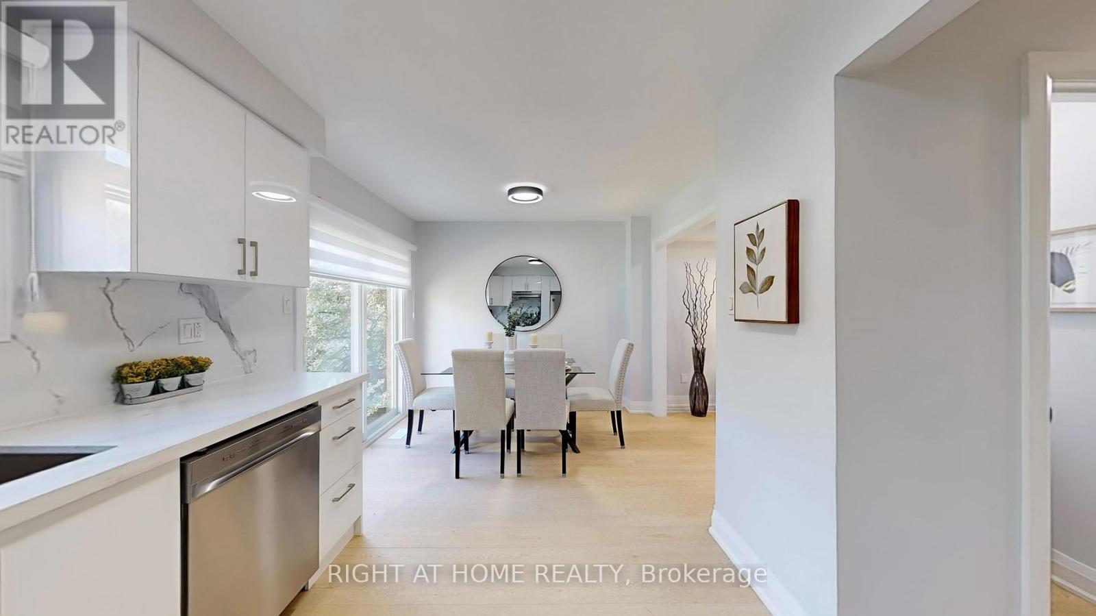 3362 Wilmar Crescent, Mississauga, Ontario  L5L 4C2 - Photo 11 - W12573194