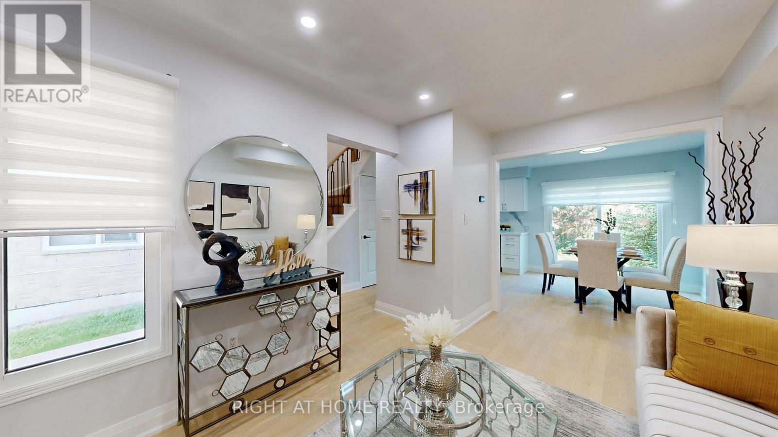 3362 Wilmar Crescent, Mississauga, Ontario  L5L 4C2 - Photo 4 - W12573194