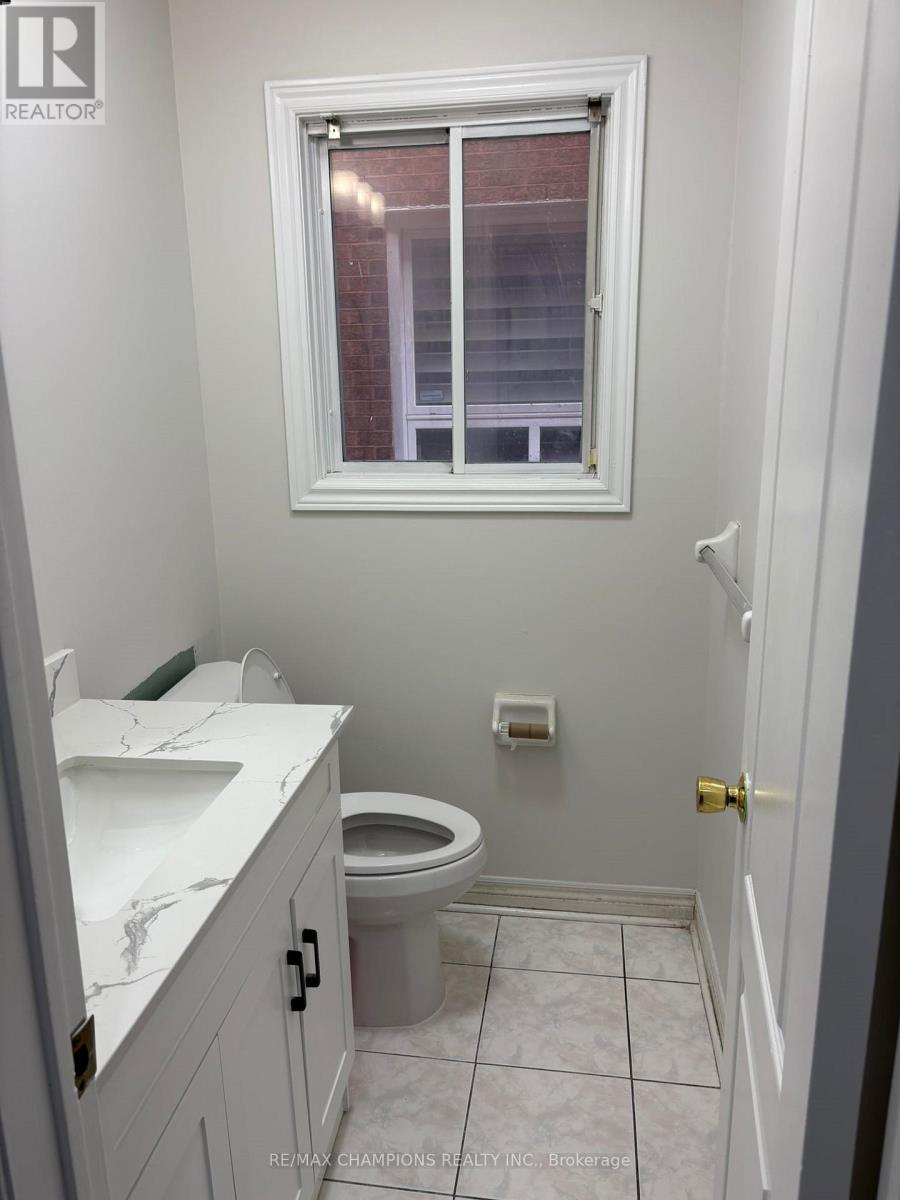 13 Sahara Trail, Brampton, Ontario  L6R 1P2 - Photo 6 - W12549654