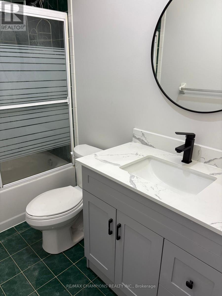 13 Sahara Trail, Brampton, Ontario  L6R 1P2 - Photo 14 - W12549654