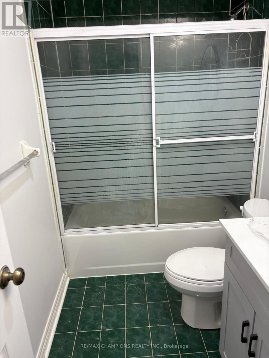 13 Sahara Trail, Brampton, Ontario  L6R 1P2 - Photo 15 - W12549654