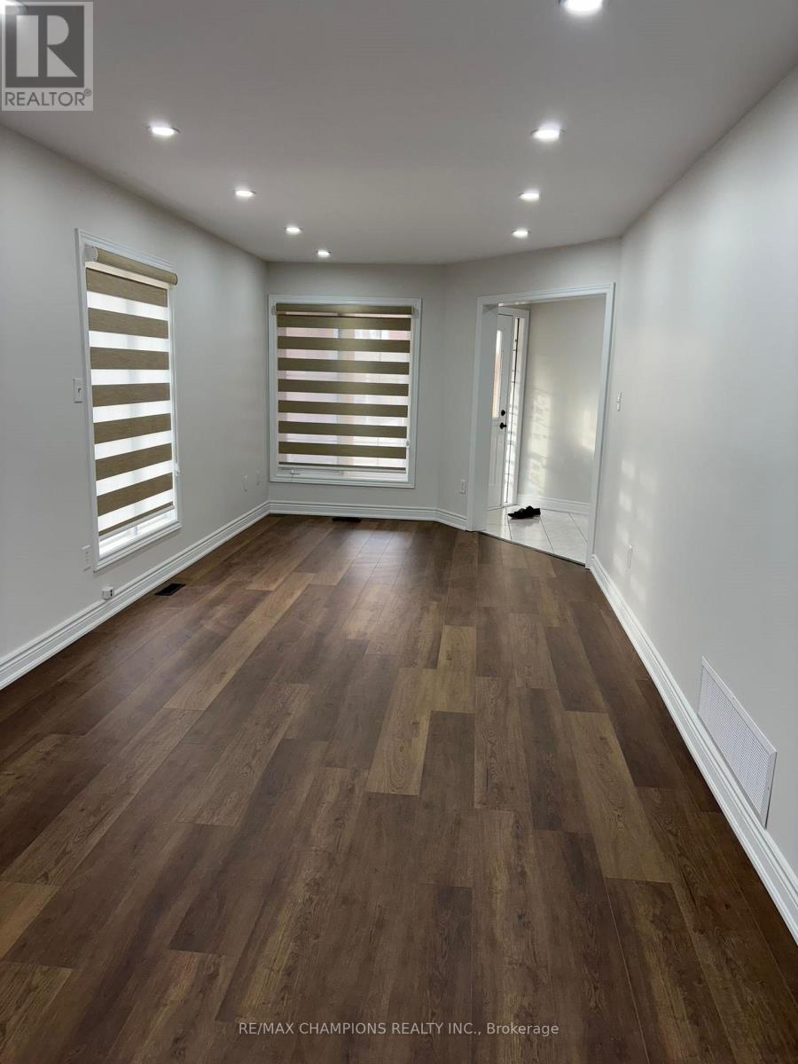 13 Sahara Trail, Brampton, Ontario  L6R 1P2 - Photo 3 - W12549654