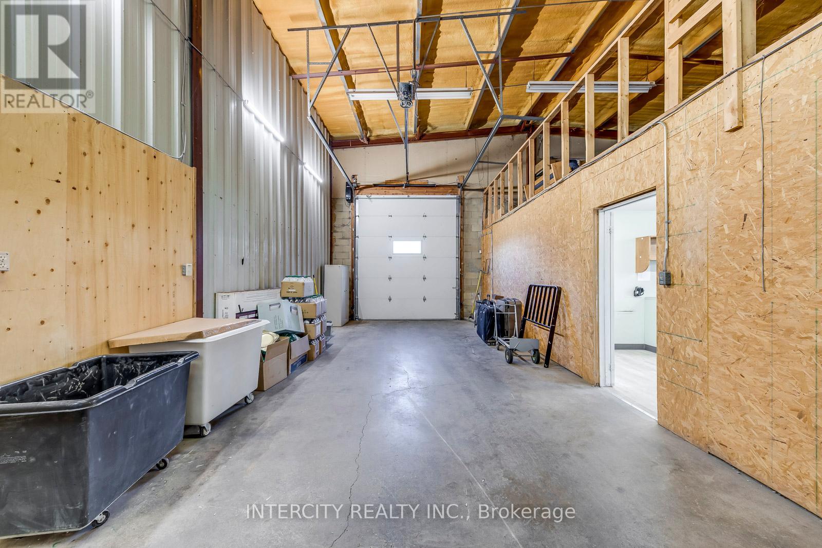 2764 Governors Road S, Hamilton, Ontario  L0R 1T0 - Photo 10 - X12413072