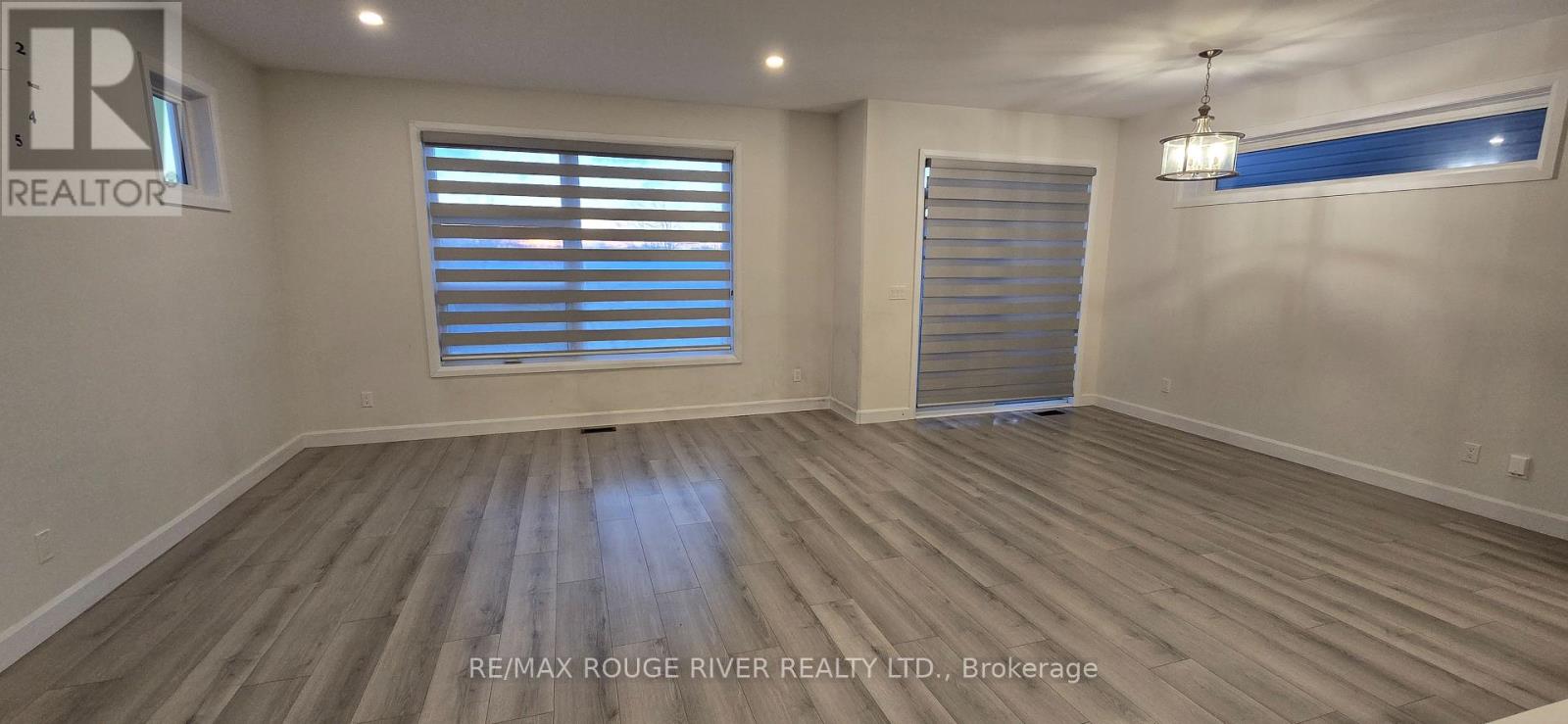 46 Erie Court, Loyalist, Ontario  K7N 0E3 - Photo 9 - X12449508