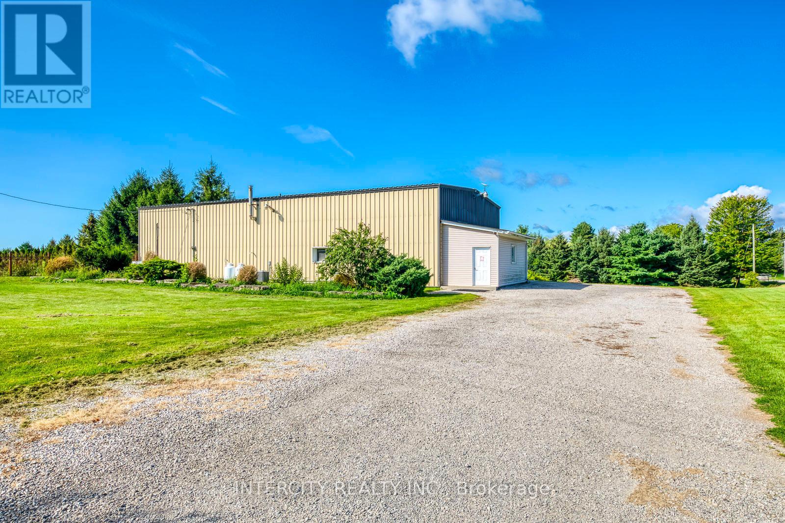 2764 Governors Road S, Hamilton, Ontario  L0R 1T0 - Photo 2 - X12413072