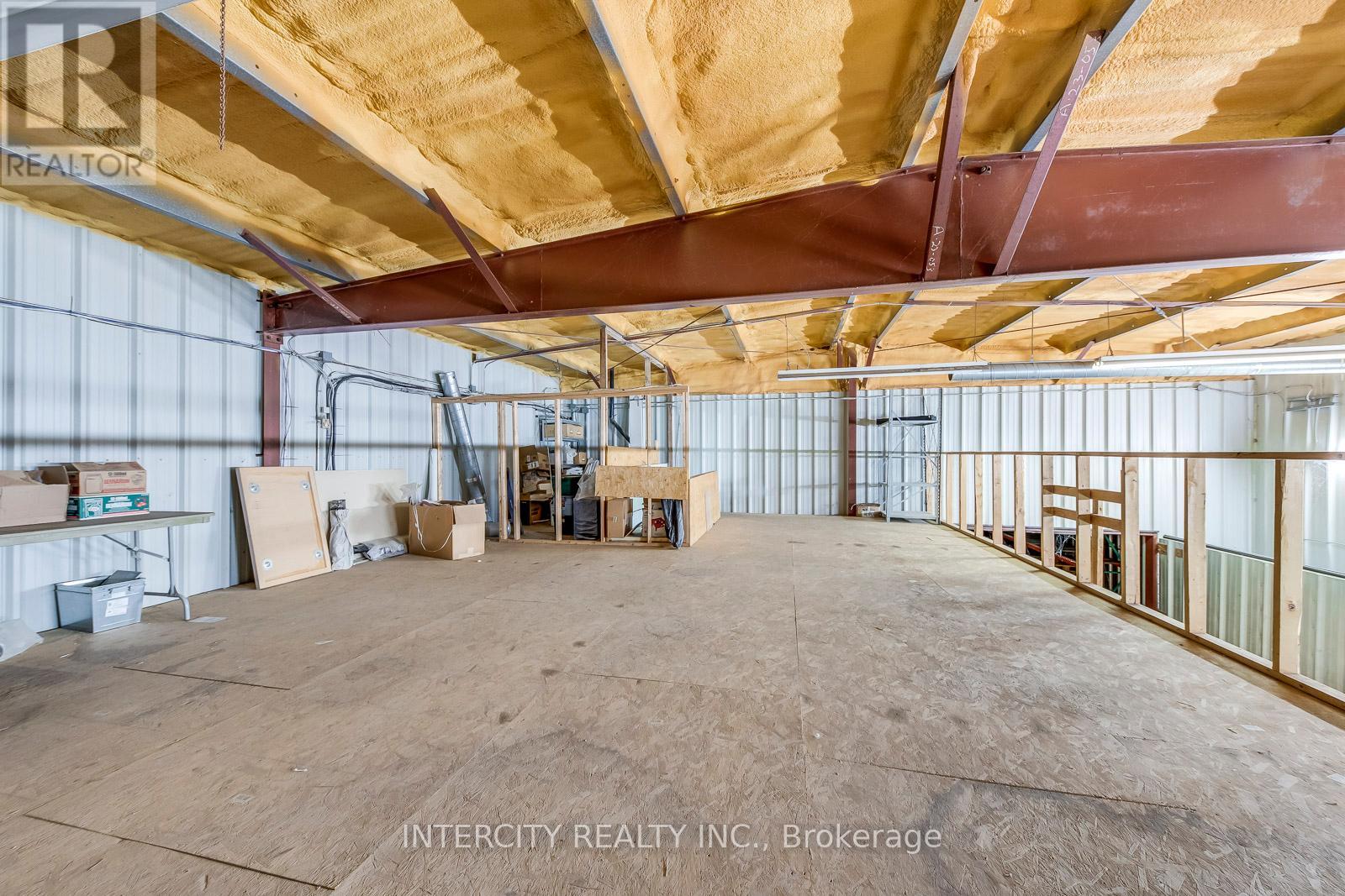 2764 Governors Road S, Hamilton, Ontario  L0R 1T0 - Photo 12 - X12413072