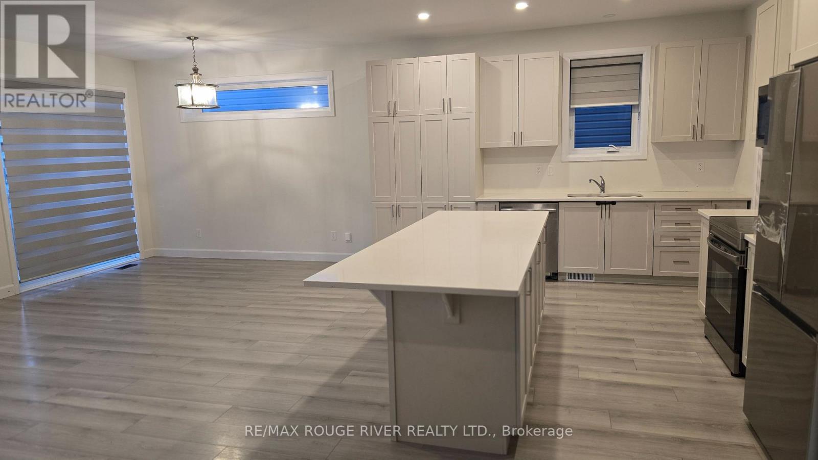 46 Erie Court, Loyalist, Ontario  K7N 0E3 - Photo 6 - X12449508