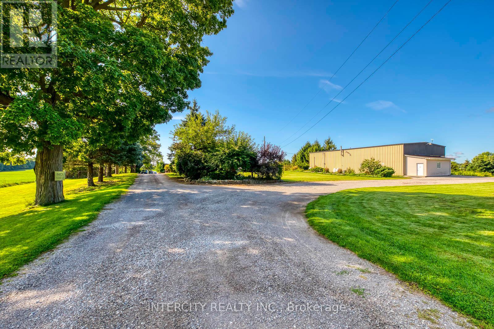 2764 Governors Road S, Hamilton, Ontario  L0R 1T0 - Photo 3 - X12413072