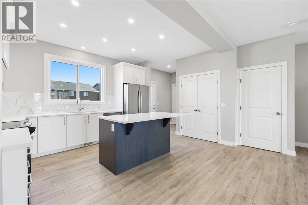 104 Mitchell Walk Nw, Calgary, Alberta  T3R 2G2 - Photo 4 - A2272465