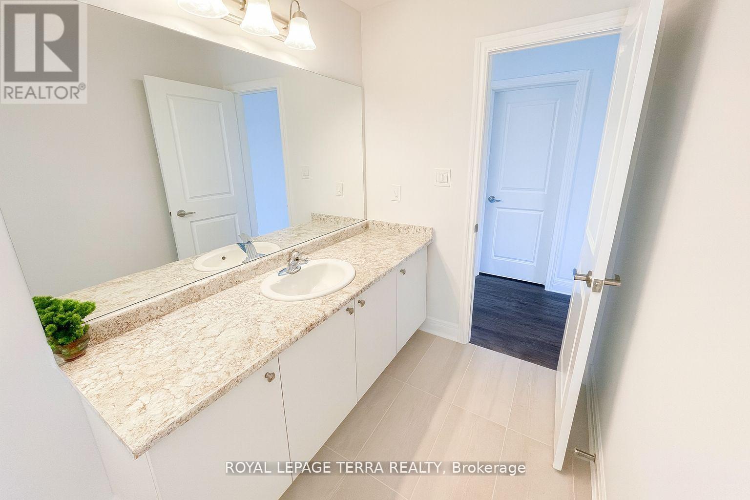 19 Rosanne Circle, Wasaga Beach, Ontario  L9Z 0N4 - Photo 25 - S12389447