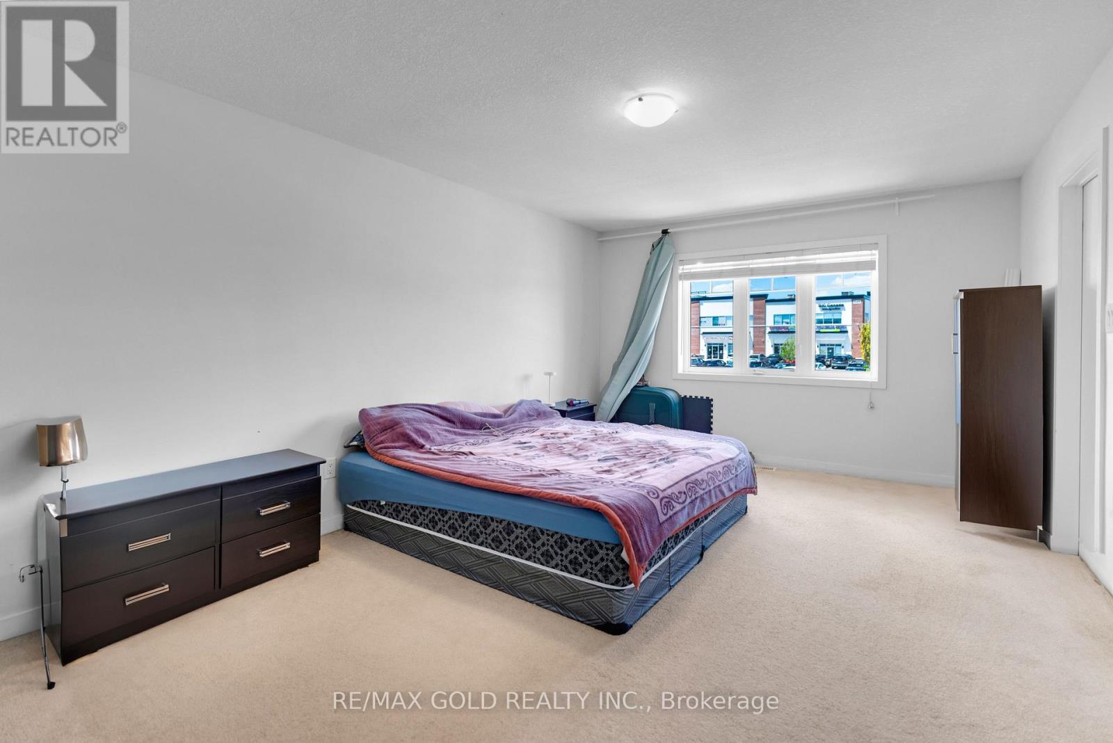 124 Baffin Crescent, Brampton, Ontario  L7A 0C7 - Photo 11 - W12297537