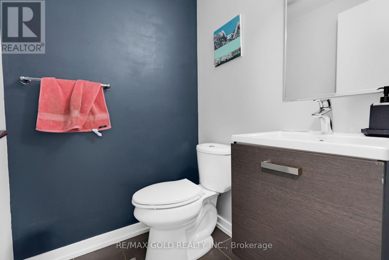 124 Baffin Crescent, Brampton, Ontario  L7A 0C7 - Photo 8 - W12297537