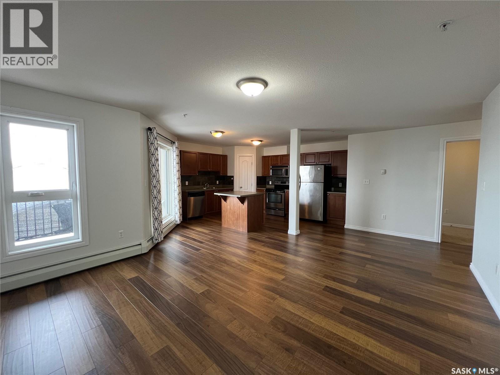 202 100 1st Avenue N, Warman, Saskatchewan  S0K 0A1 - Photo 3 - SK023597