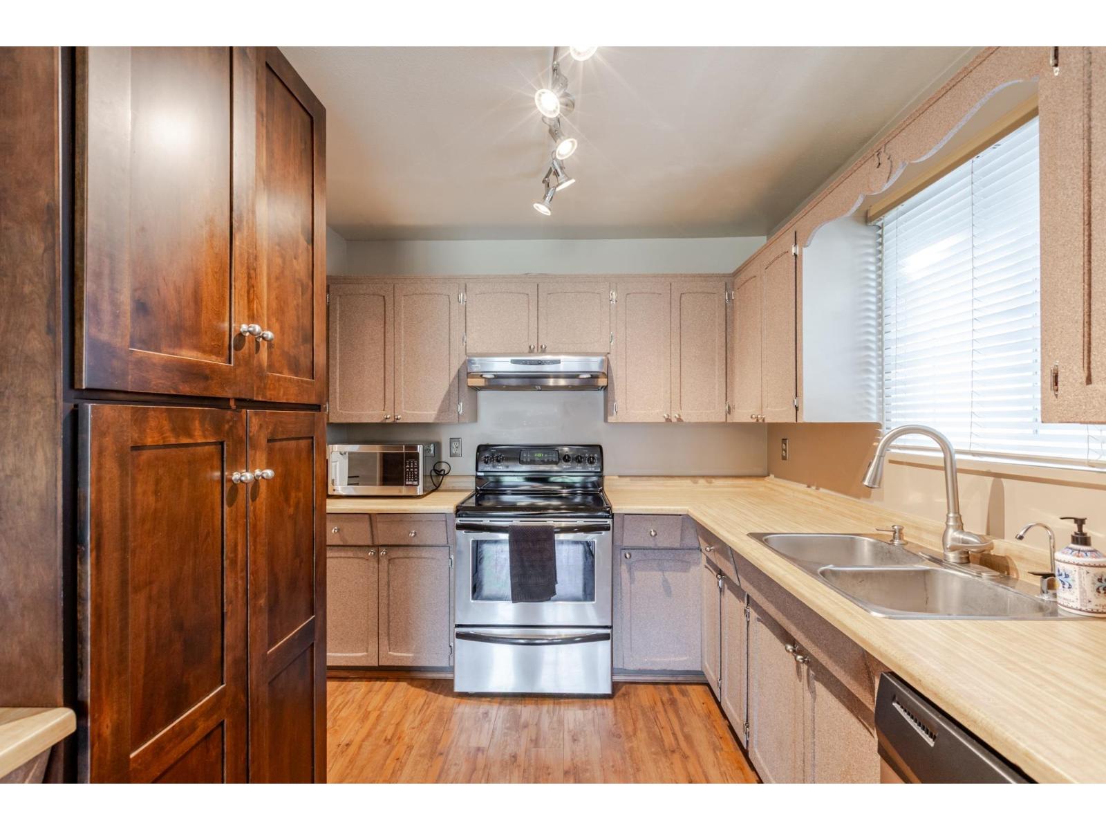 240 Davis Crescent, Langley, British Columbia  V4W 3K7 - Photo 17 - R3069565