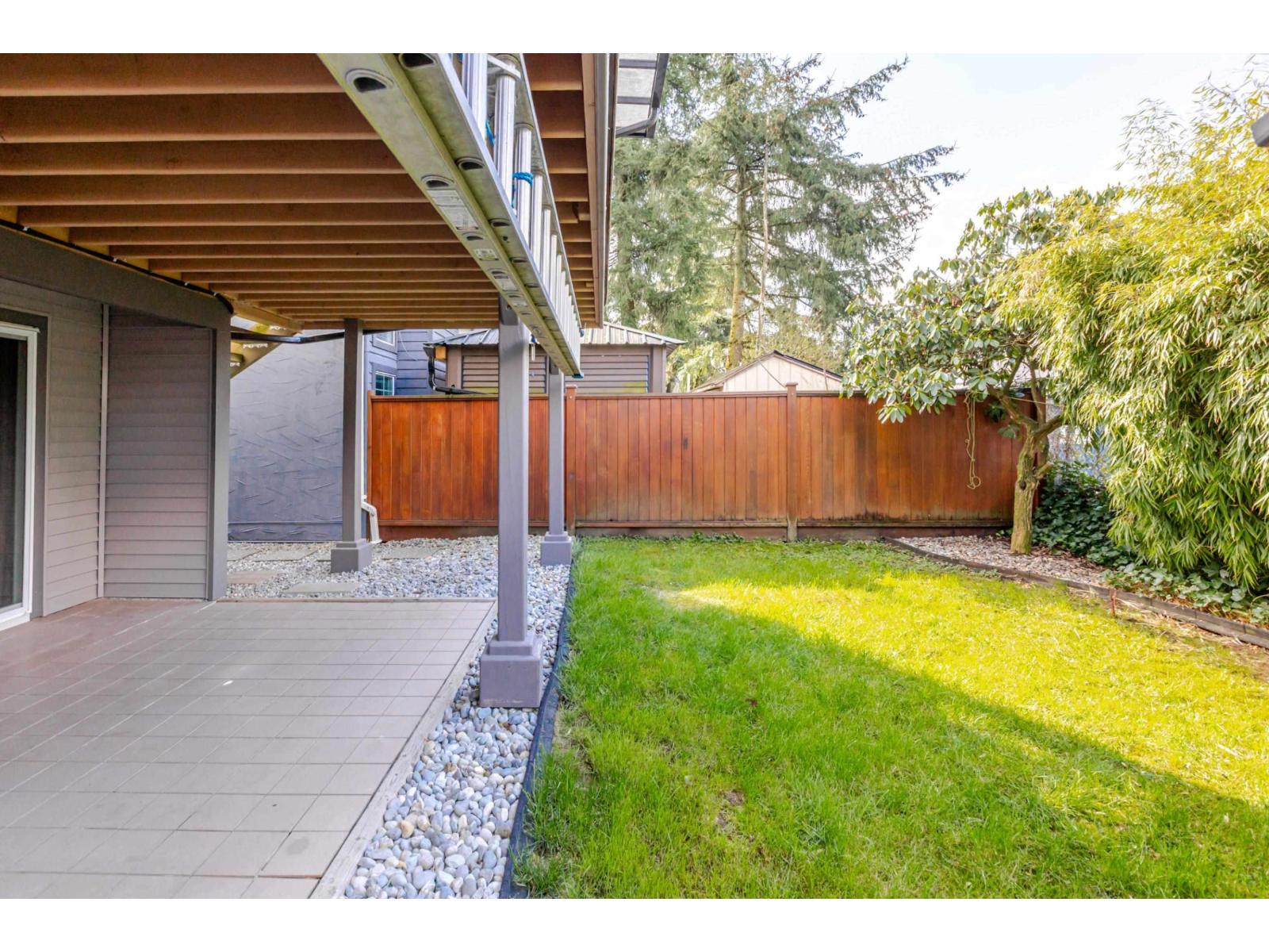 240 Davis Crescent, Langley, British Columbia  V4W 3K7 - Photo 12 - R3069565