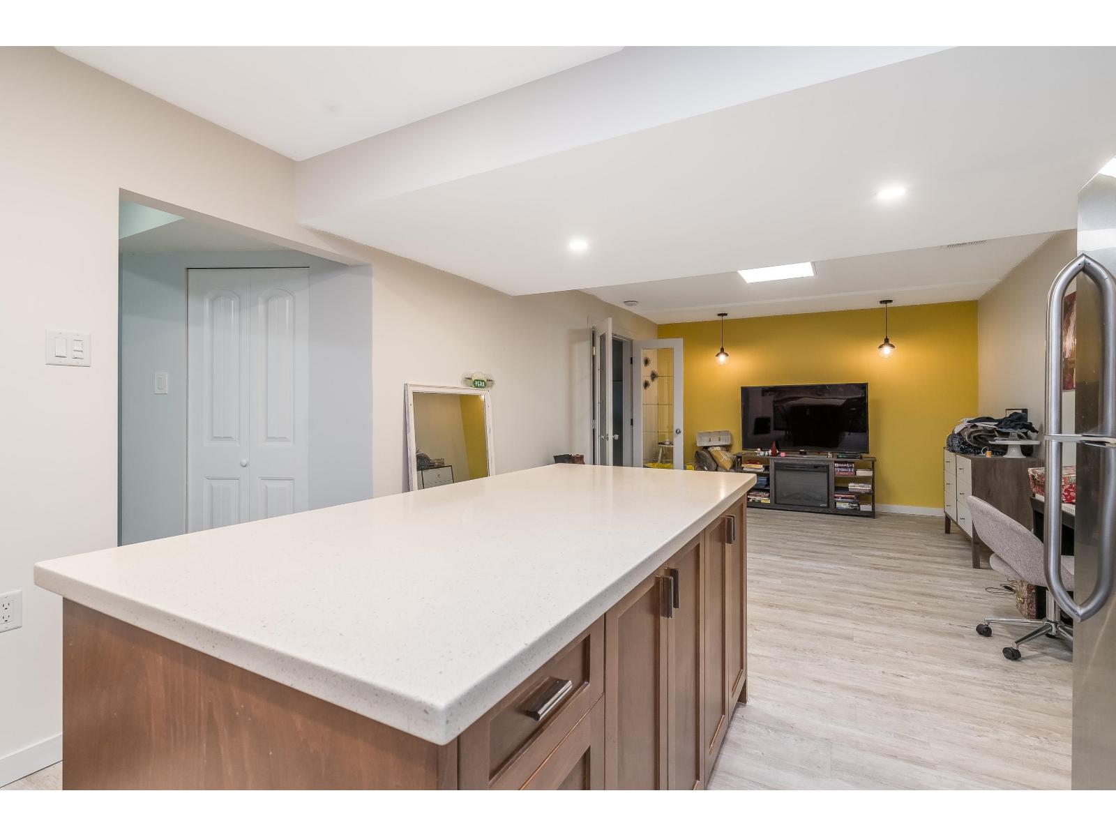 7940 Taulbut Street, Mission, British Columbia  V2V 3W7 - Photo 29 - R3069550