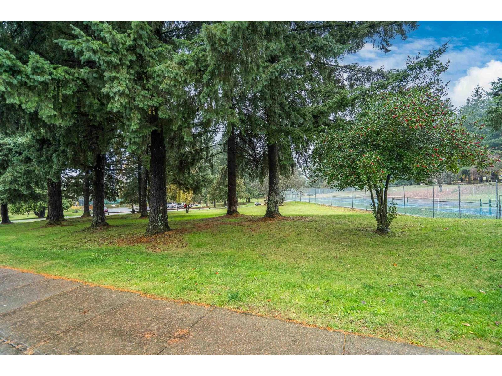 7940 Taulbut Street, Mission, British Columbia  V2V 3W7 - Photo 35 - R3069550