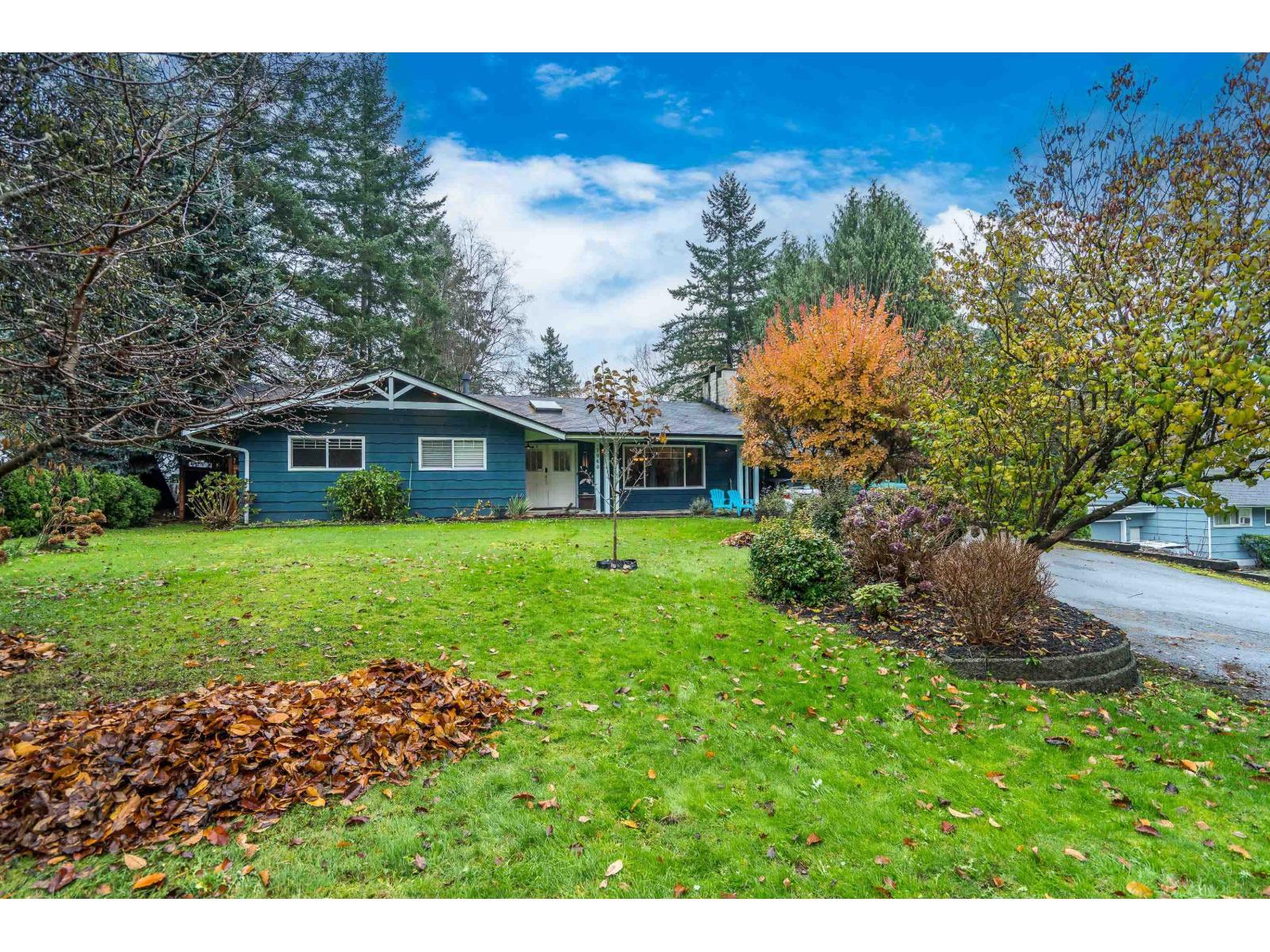 7940 Taulbut Street, Mission, British Columbia  V2V 3W7 - Photo 2 - R3069550