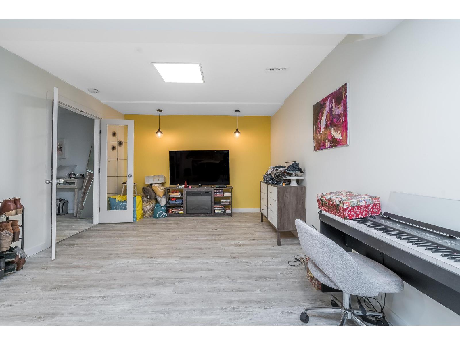 7940 Taulbut Street, Mission, British Columbia  V2V 3W7 - Photo 30 - R3069550