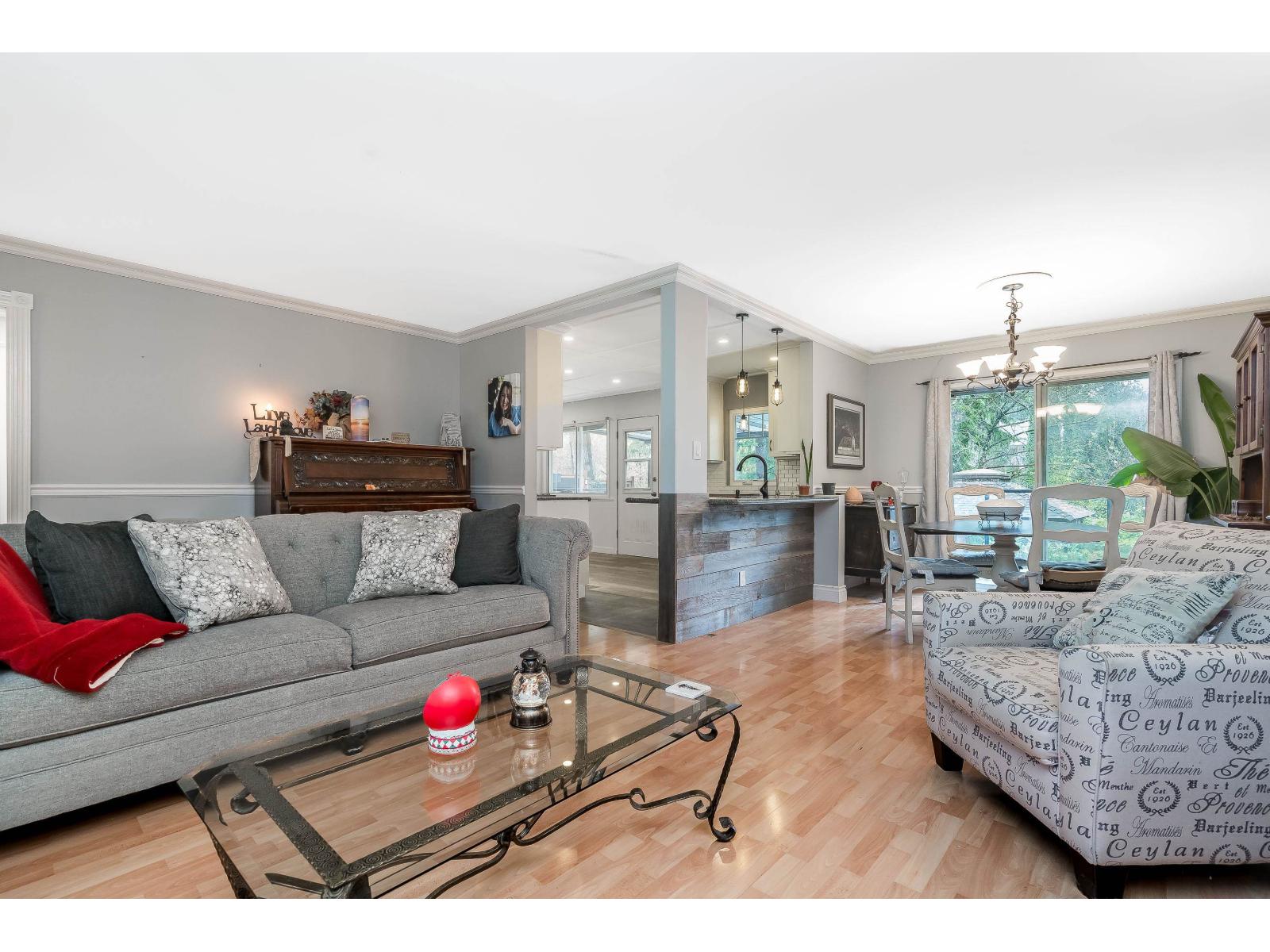 7940 Taulbut Street, Mission, British Columbia  V2V 3W7 - Photo 11 - R3069550