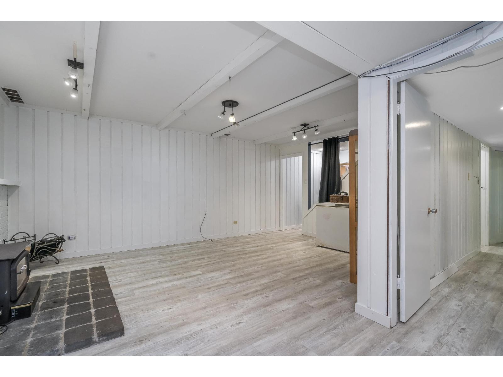 7940 Taulbut Street, Mission, British Columbia  V2V 3W7 - Photo 32 - R3069550